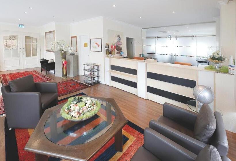 Отель Hessischer Hof