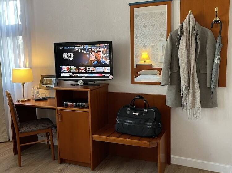 호텔 Kolossos Düsseldorf   Neuss