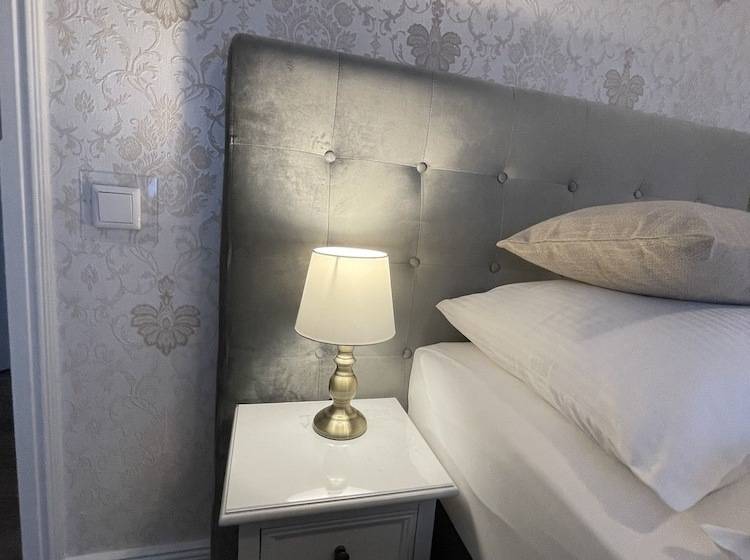 호텔 Kolossos Düsseldorf   Neuss