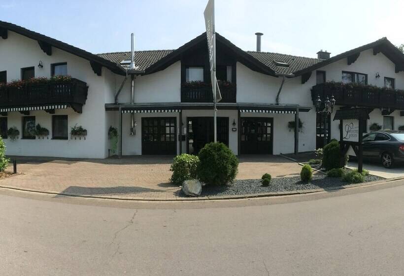 Landhotel Linden Am Venekotensee