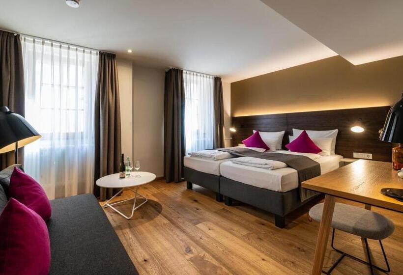 ホテル Müller! Das Weingut & Wein