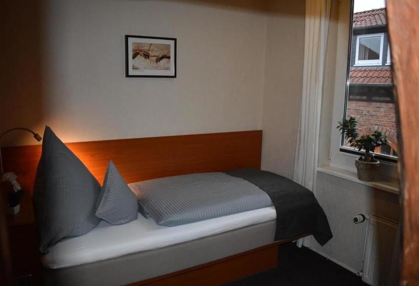 Отель Neue Stuben