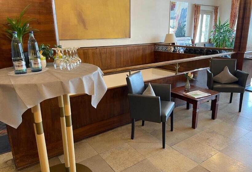 هتل Niedersachsischer Hof