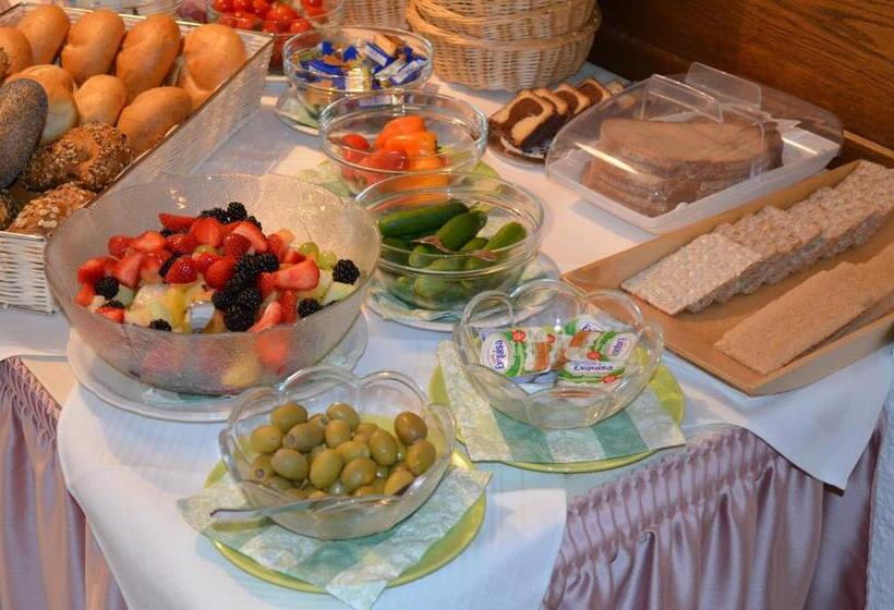 ホテル Pension Ostler