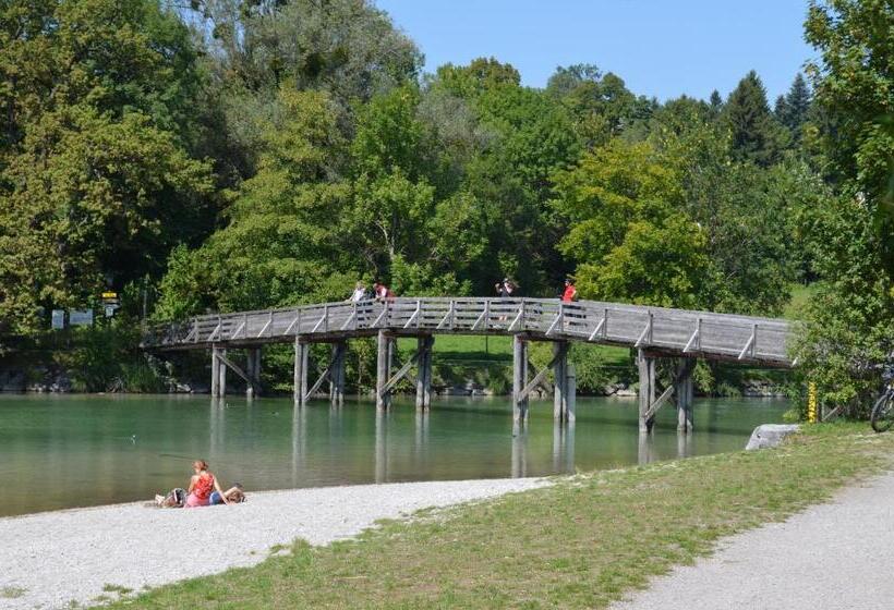 ホテル Pension Ostler