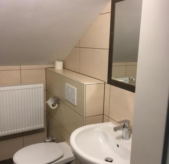 ホテル Pension Zum Paradies