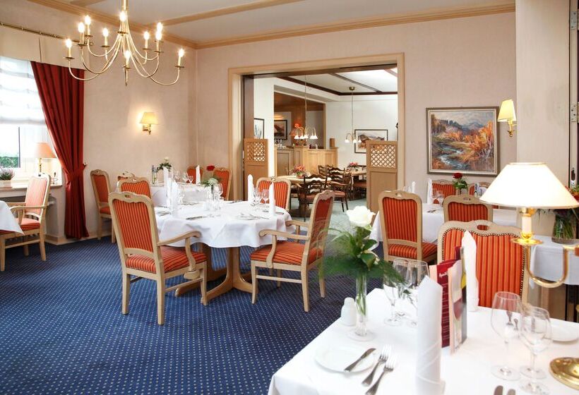 Отель Post Usseln Ring