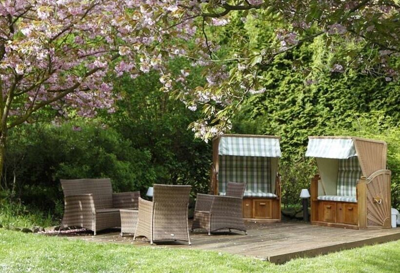 Отель Post Usseln Ring