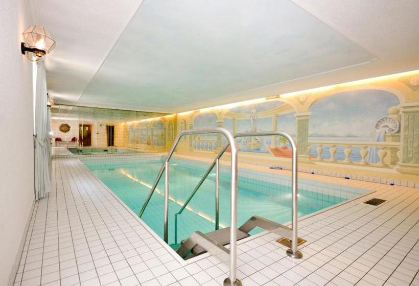 Отель Quellenhof