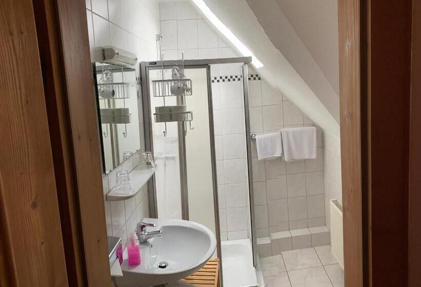 هتل Restaurant   Café Forsthaus Lahnquelle