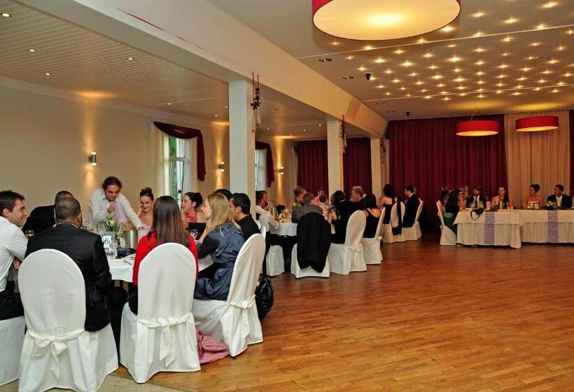 فندق & Restaurant Zum Deutschen Hause