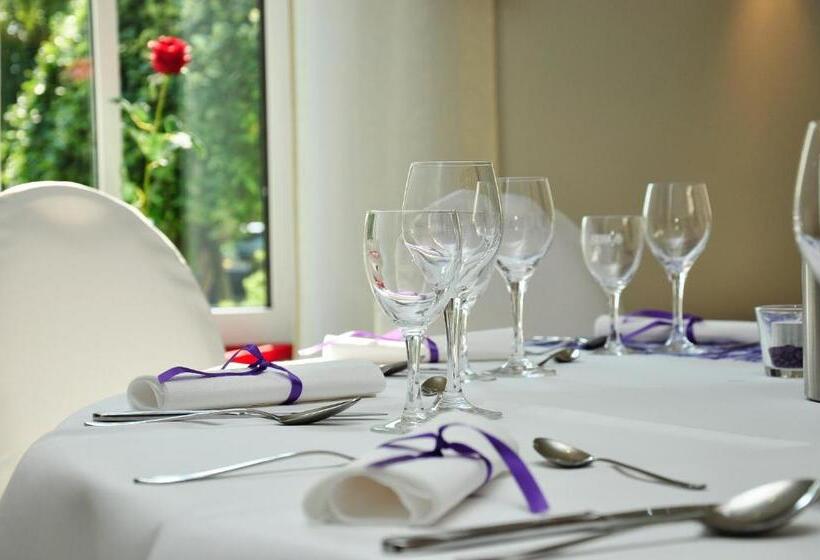 فندق & Restaurant Zum Deutschen Hause