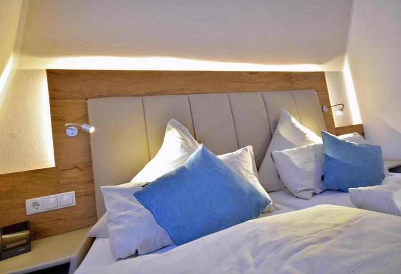 فندق & Restaurant Zum Deutschen Hause