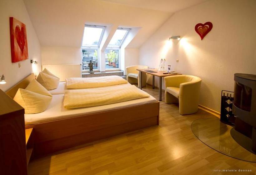 فندق Restaurant Haus Berger