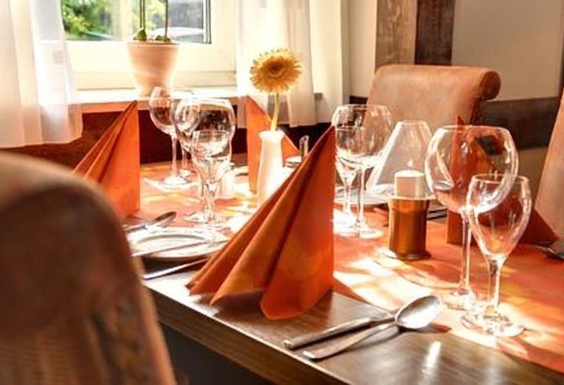 호텔 Schwalenberger Malkasten