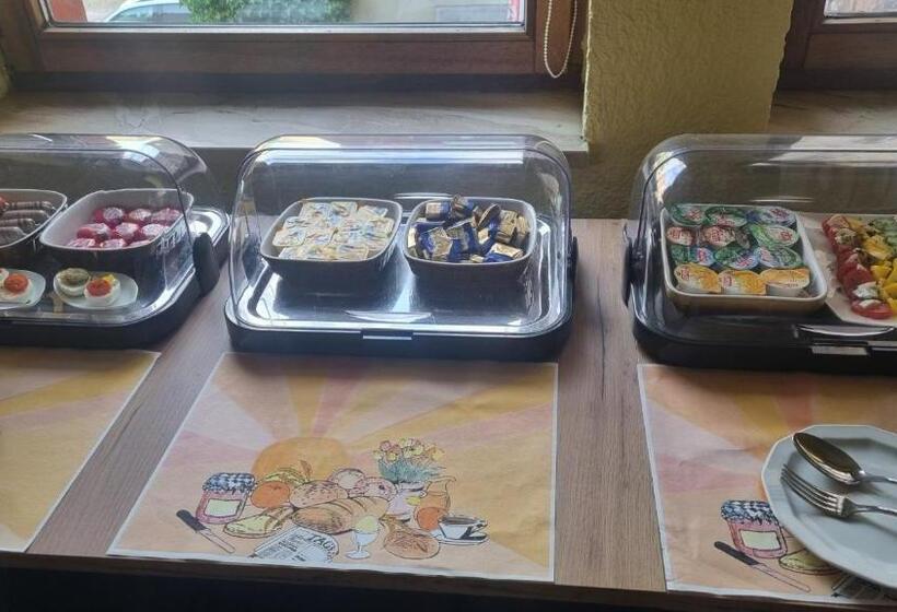 호텔 Schweizer Hof