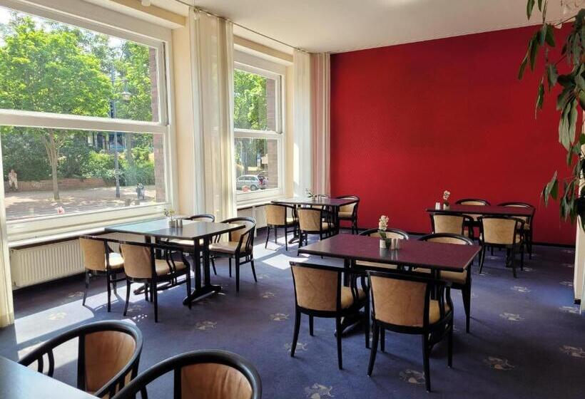 호텔 Schweizer Hof