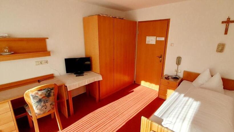 בית מלון כפרי Seemüller