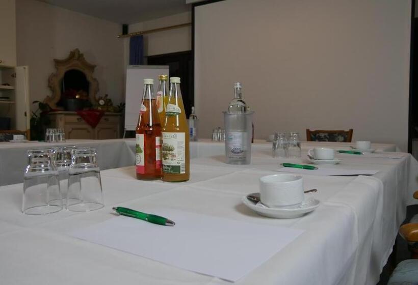 호텔 Restaurant Waldschlößchen