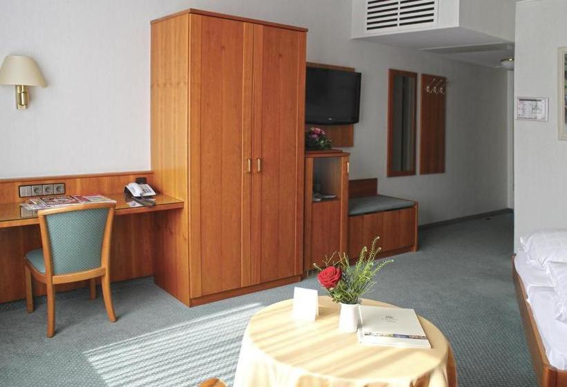 ホテル Zum Schiff