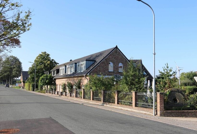 فندق Zur Alten Schmiede