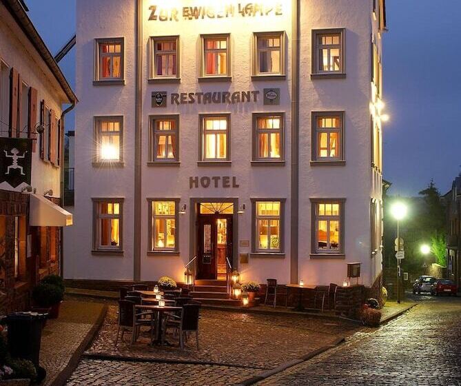 Zur Ewigen Lampe Romantisches Landhotel & Restaurant