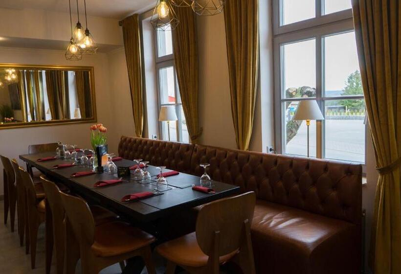 فندق Zur Kaiserpfalz