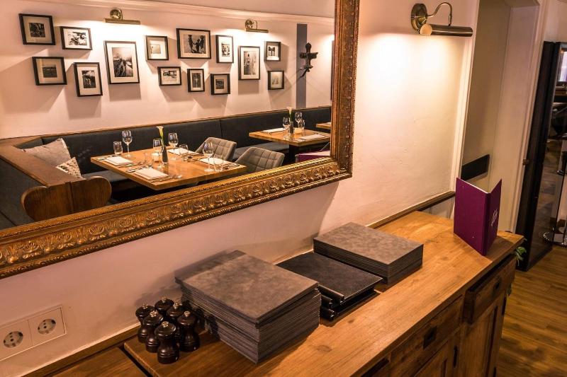 Kreuzblume Hotel & Weinstube