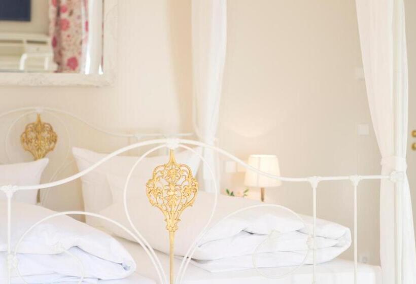 Landhaus Marinella Hotel Garni