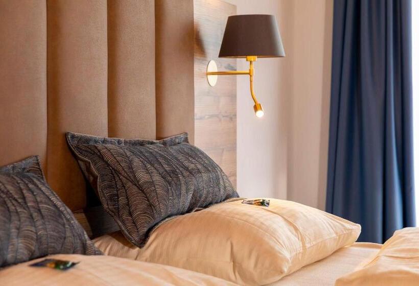 펜션 Berg Hotel Weingarten Garni