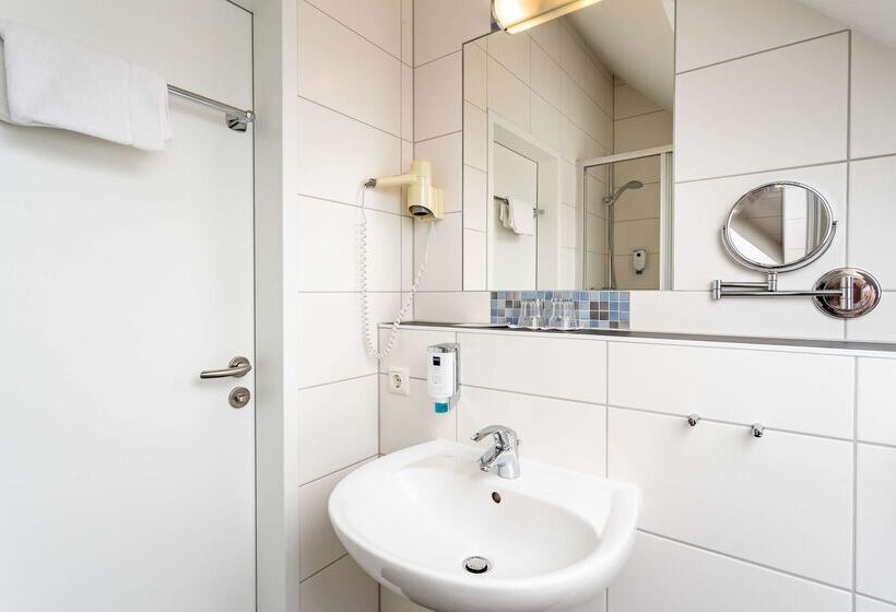 پانسیون Dorint Parkhotel Siegen