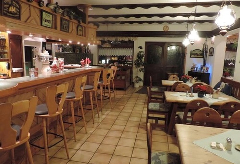 بنسيون Gasthaus Weber
