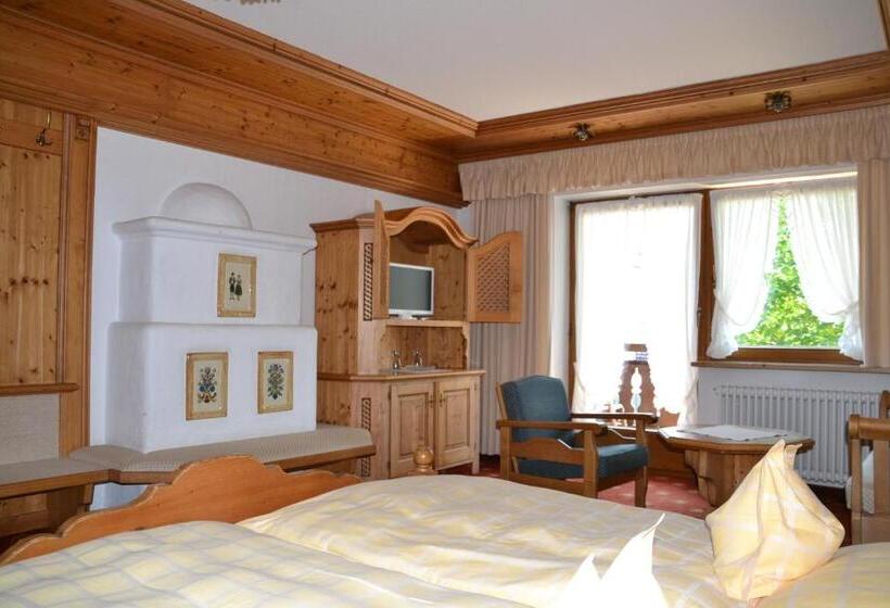 پانسیون Gasthof Adler