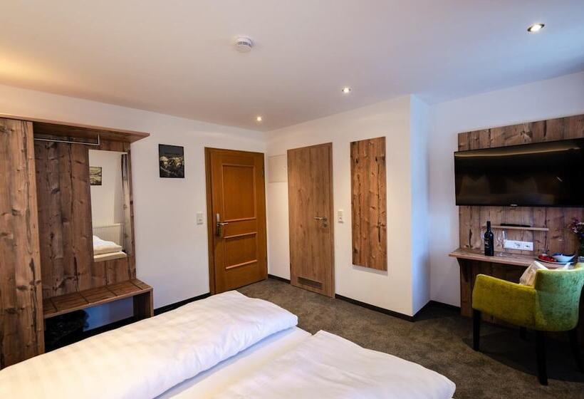 펜션 Gasthof Messerschmied