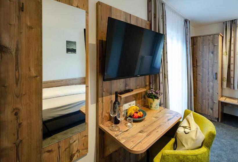 펜션 Gasthof Messerschmied