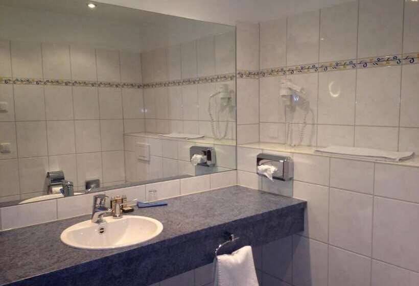 Пансион Gasthof Zur Post Oberwirt