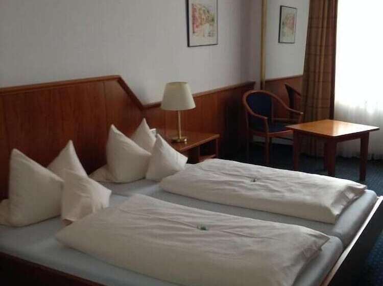 Пансион Gasthof Zur Post Oberwirt