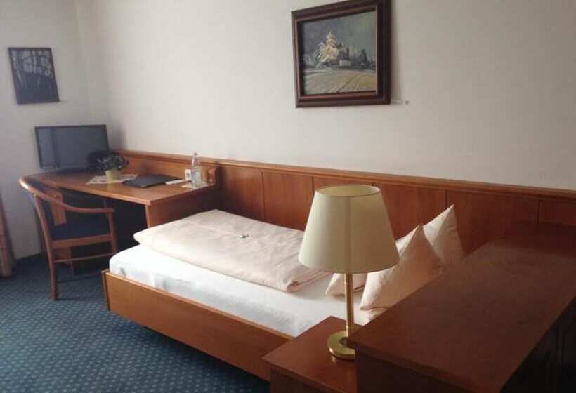 Пансион Gasthof Zur Post Oberwirt