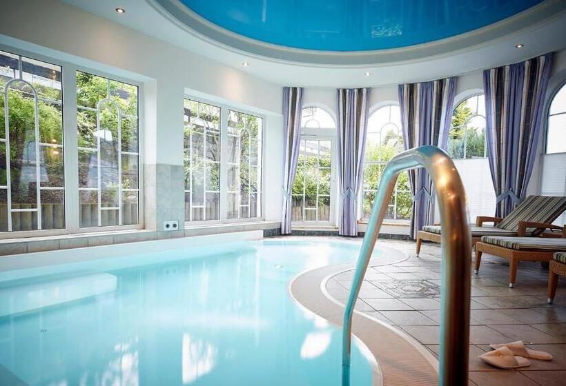 ペンション Gästehaus Dorf Alm