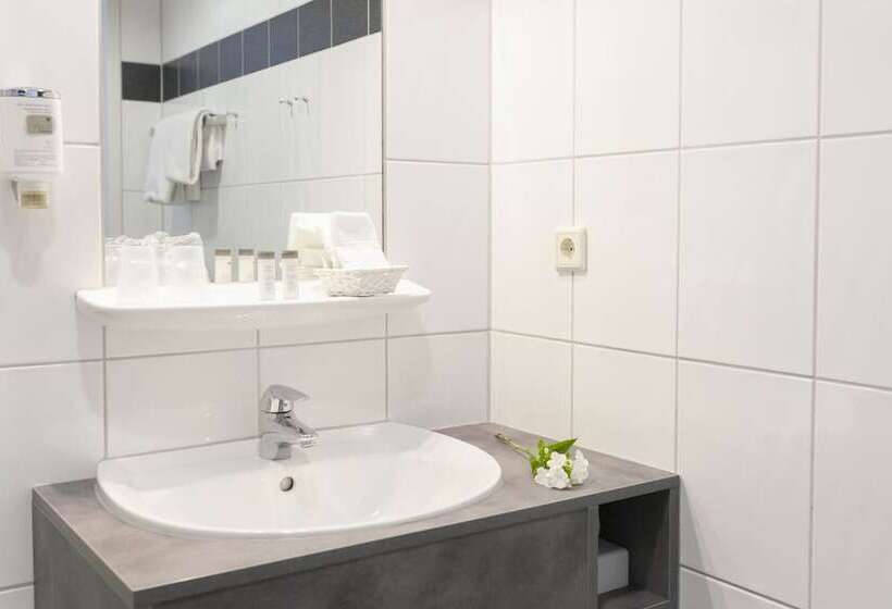 پانسیون Johanniter Gastehaus