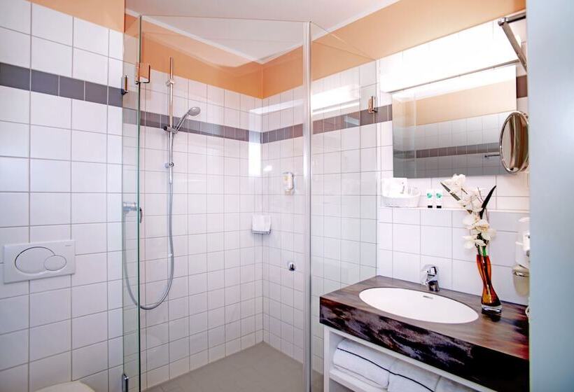 پانسیون Johanniter Gastehaus