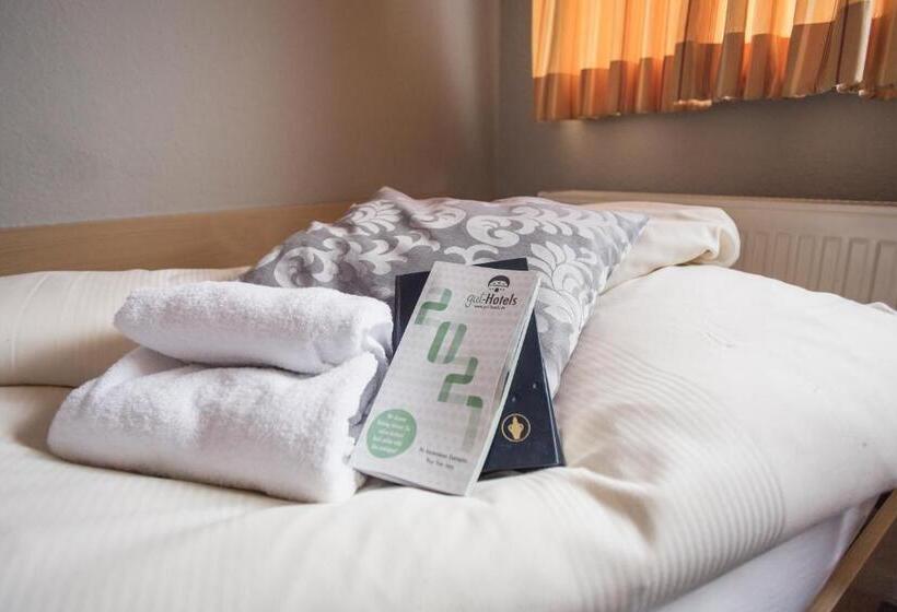 Schwiizeralp Hotel & Restaurant