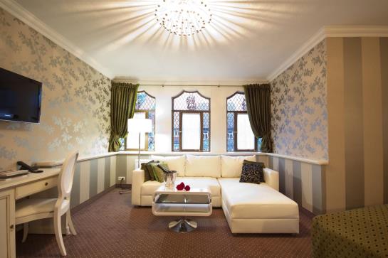 בית מלון כפרי Brusttuch