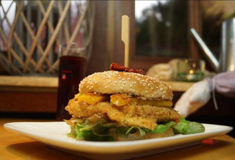 Akazienhof Hotel & Brauhaus