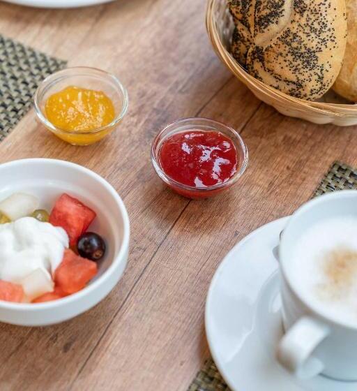 리조트 Astoria Easy