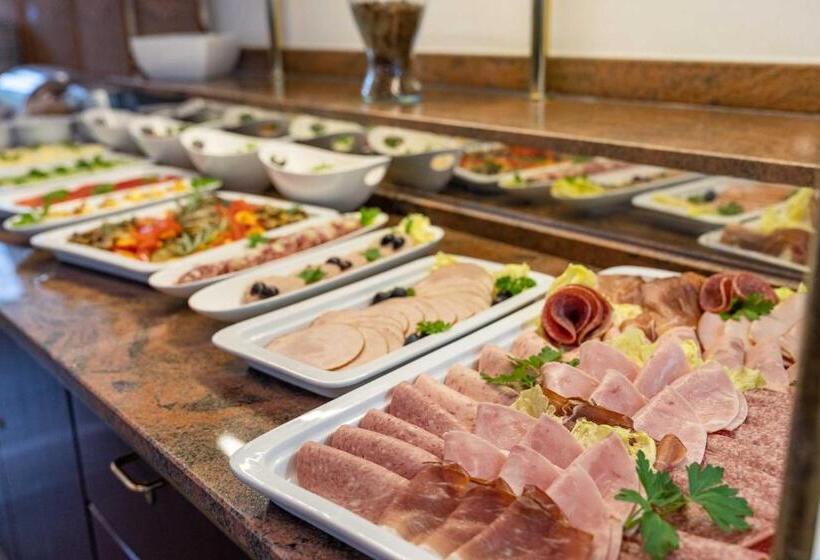 리조트 Astoria Easy