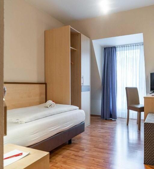 리조트 Astoria Easy