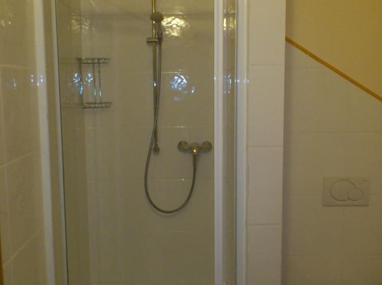 مبيت وإفطار Eifel   Pension