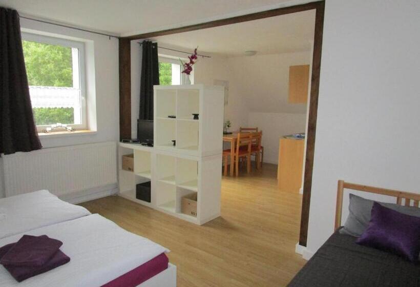 住宿加早餐 Greizer Kammhütte Gaststätte & Pension