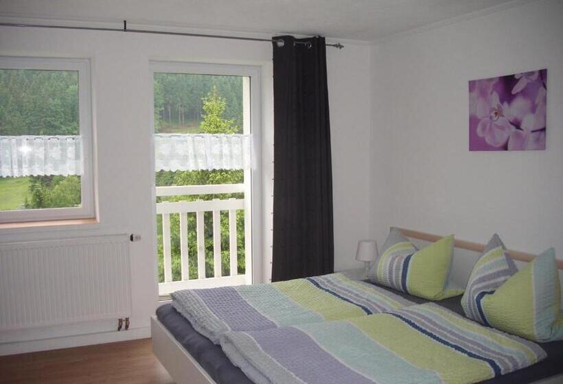 住宿加早餐 Greizer Kammhütte Gaststätte & Pension